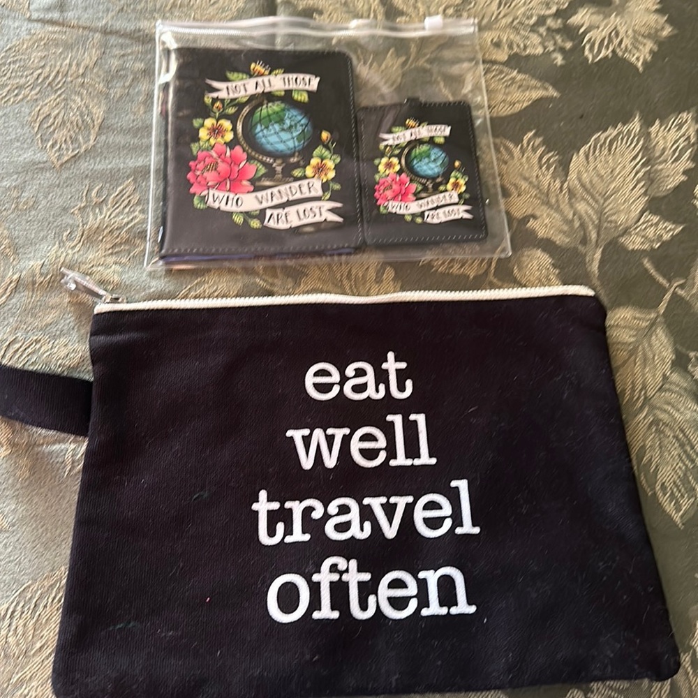 NWOT Passport wallet, luggage tag and zippered travel bag